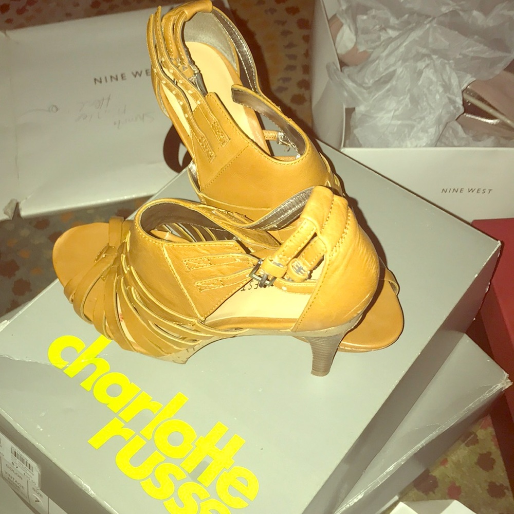 Nydia-39 vintage rose suede pu
